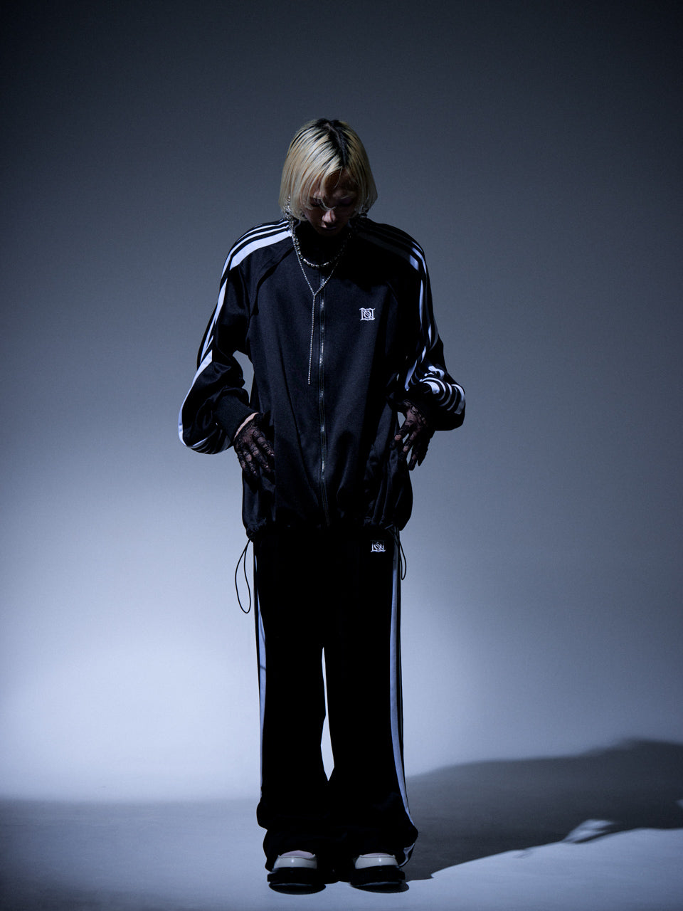 Angled Shape Truck Jacket (Black)