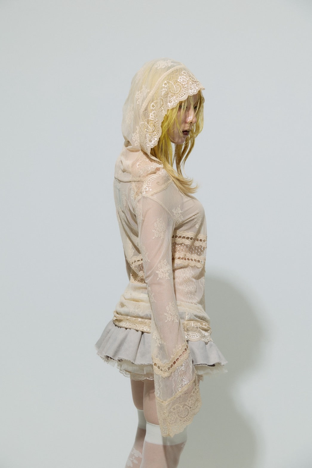 Veil off-shoulder Dress(Beige)