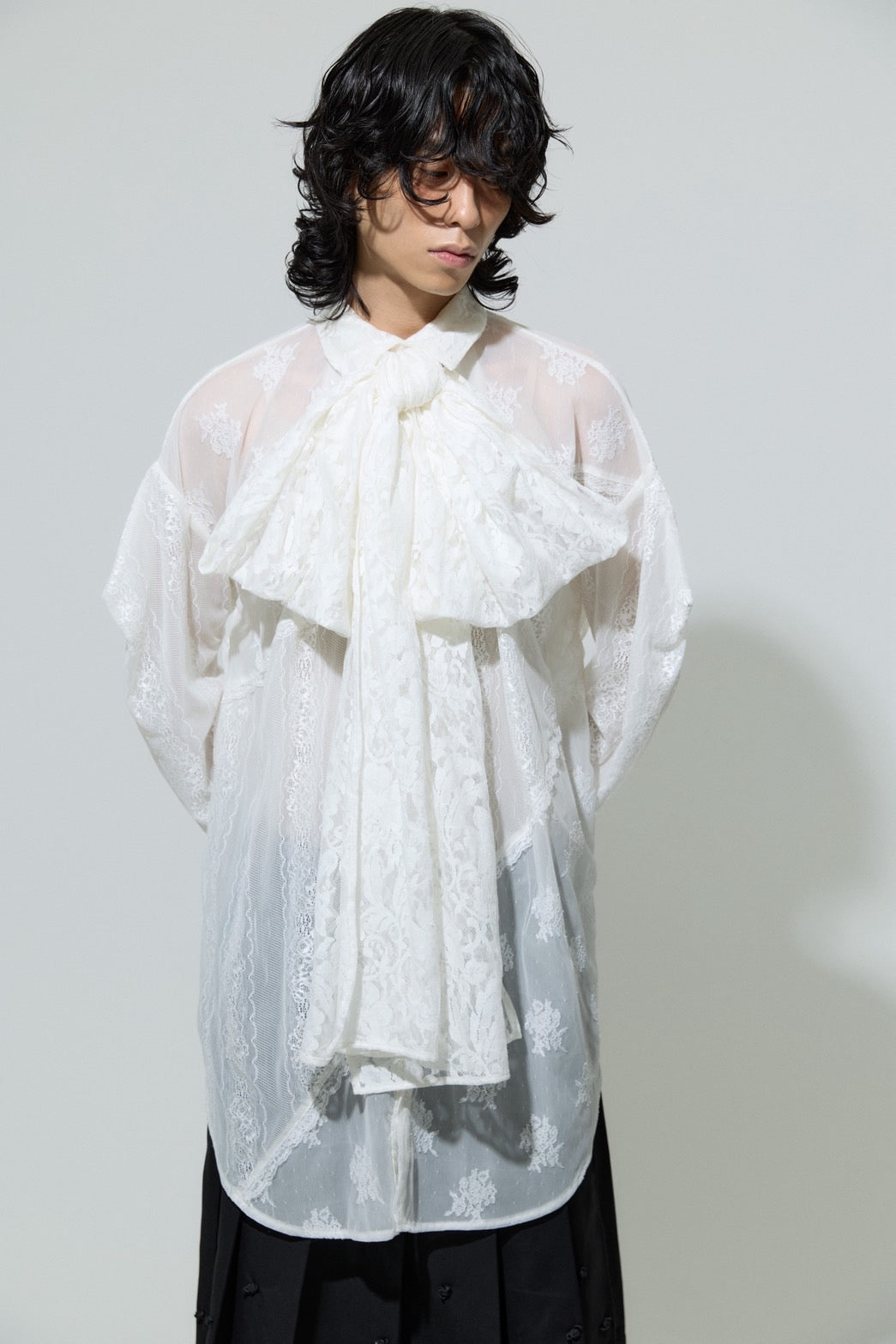 Too Big Ribbon Lace Shirt(White)