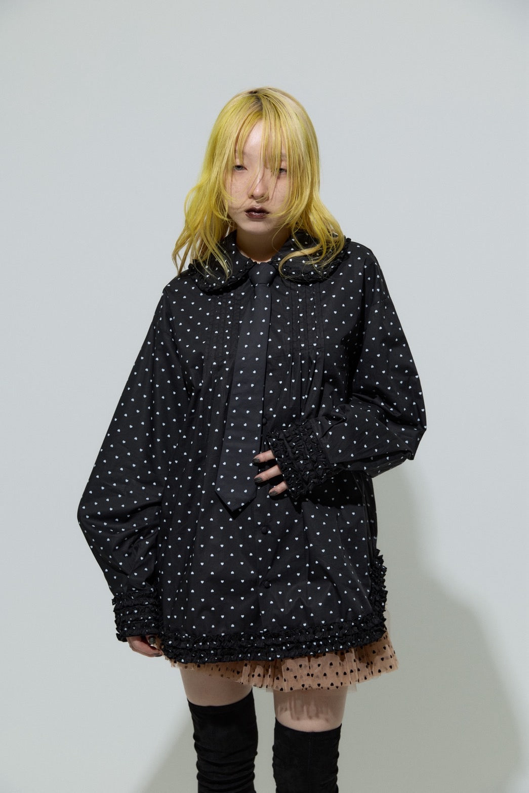 Love Dot Frill Shirt(Black)
