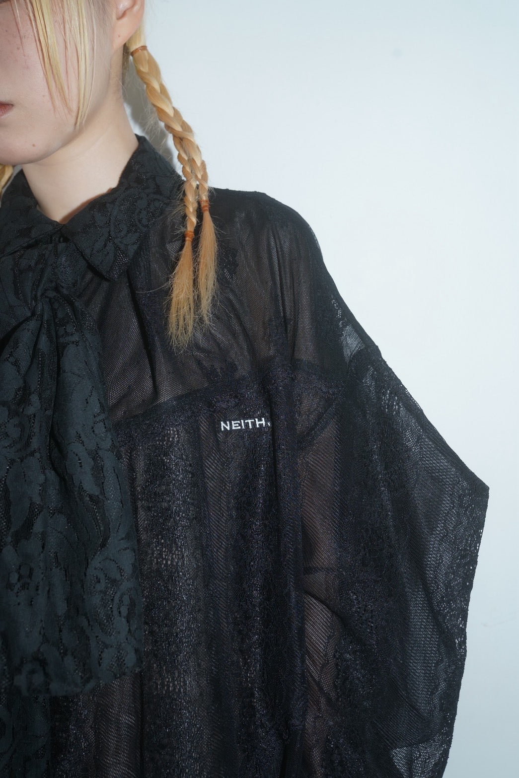 Too Big Ribbon Lace Shirt(Black)