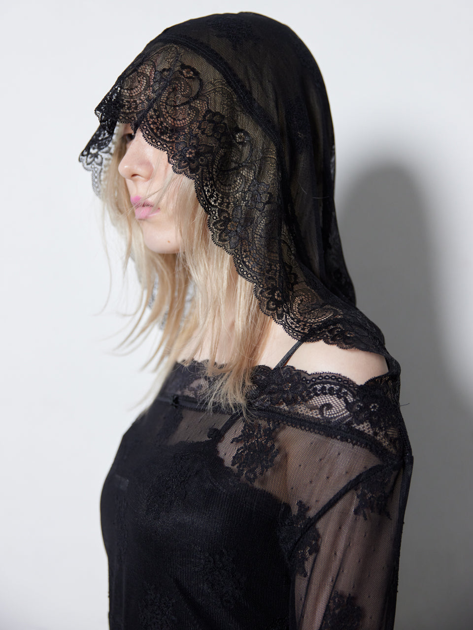Veil Off-shoulder Dress(Black)【5月中旬発送】