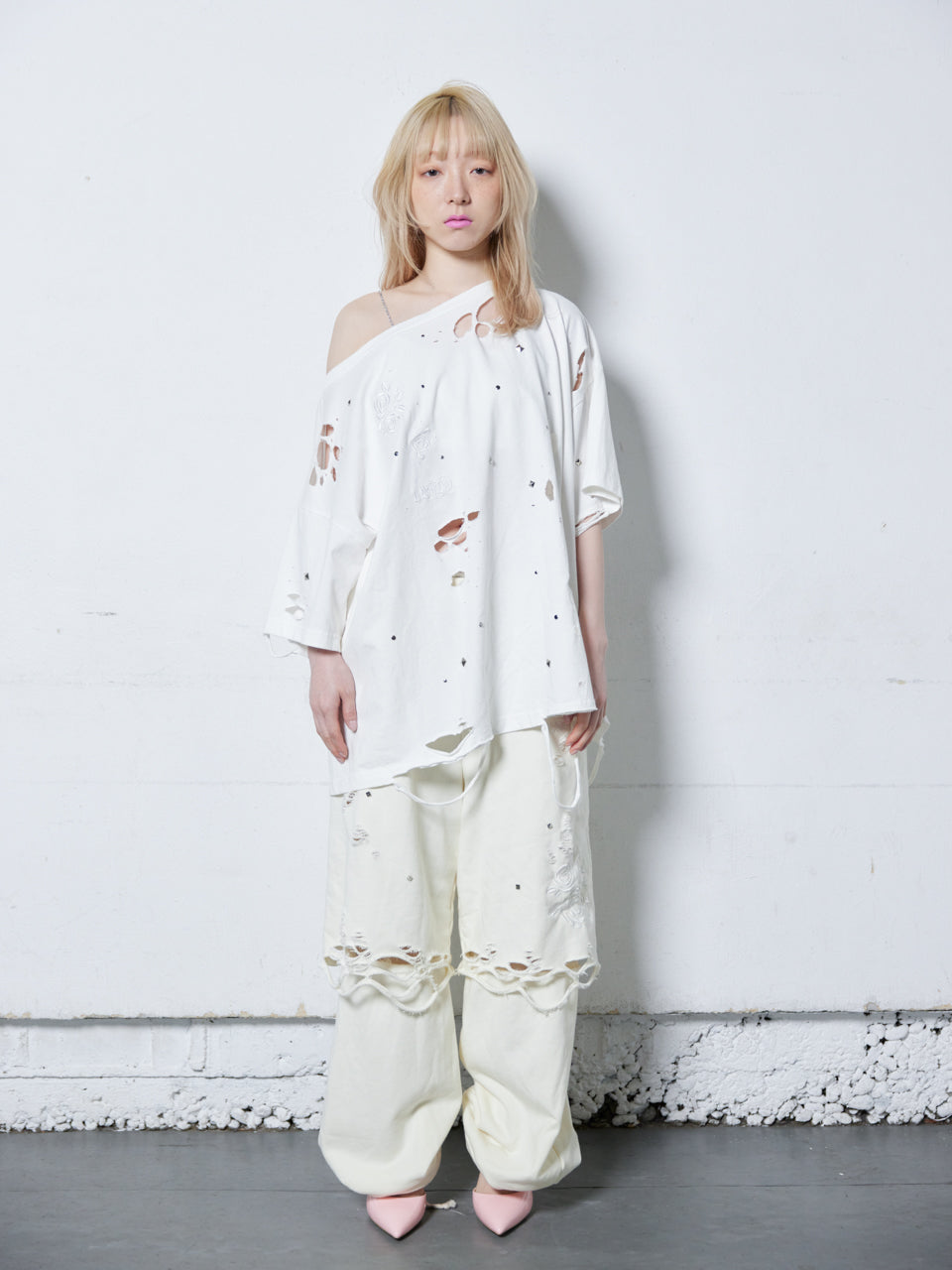 Rose Studs T-shirts(White)