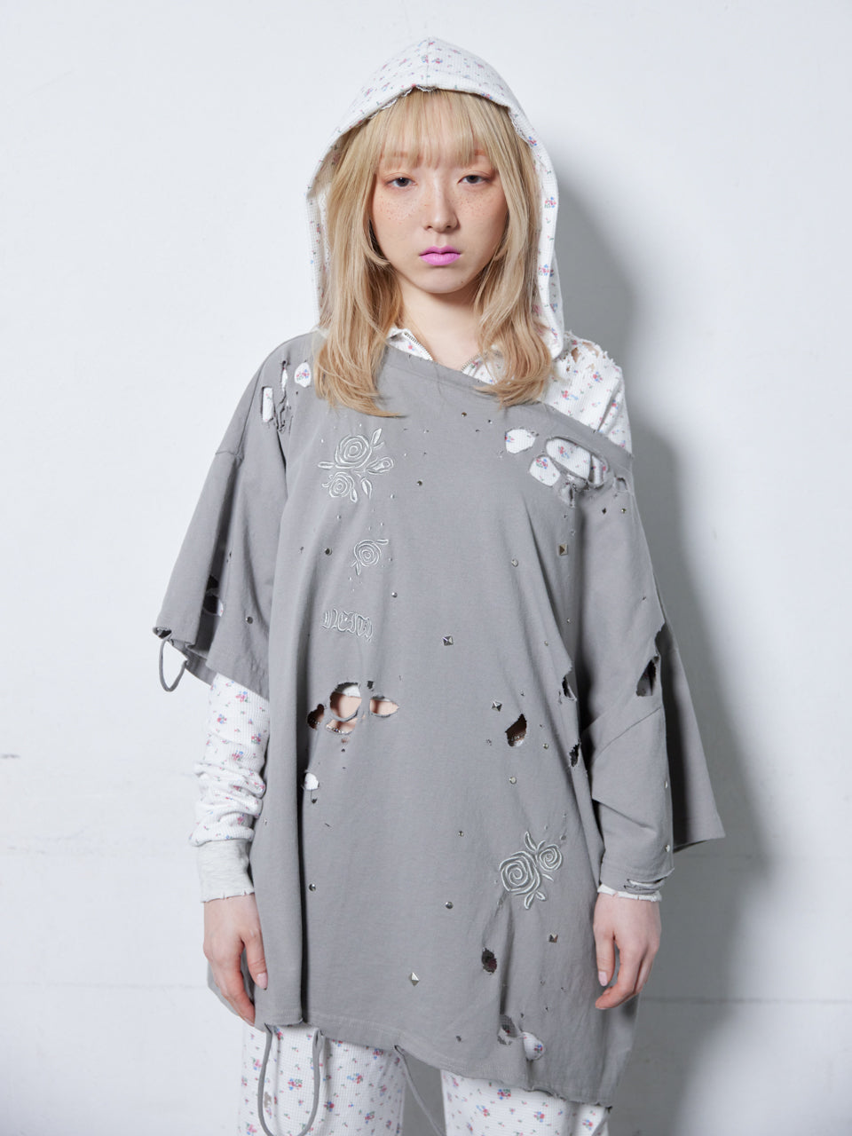 Rose Studs T-shirts(Gray)
