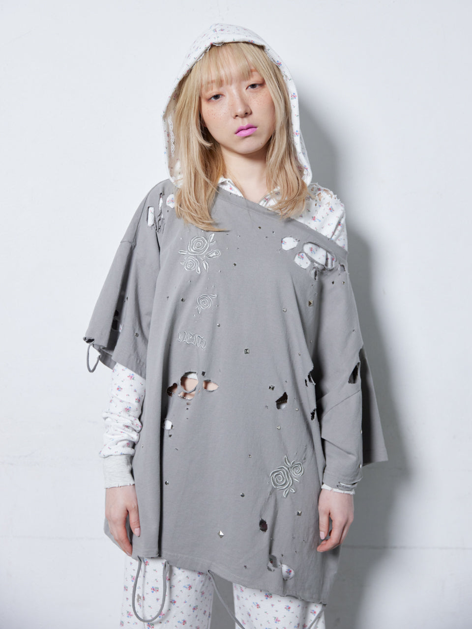 Rose Studs T-shirts(Gray)