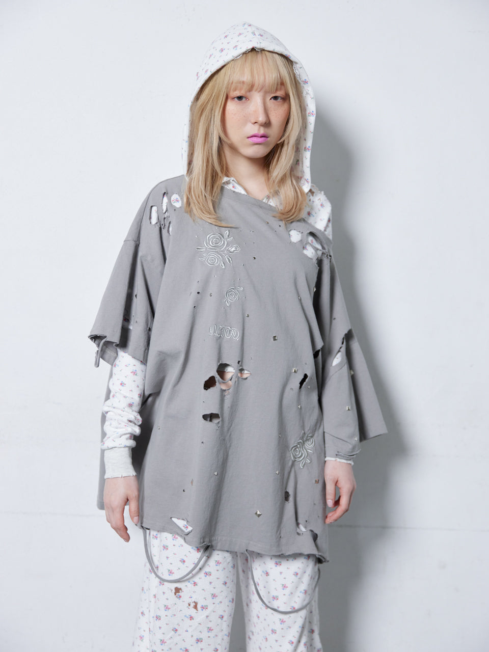 Rose Studs T-shirts(Gray)