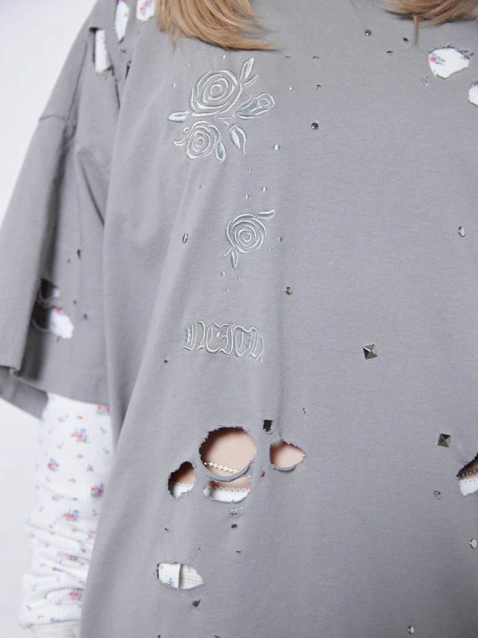 Rose Studs T-shirts(Gray)