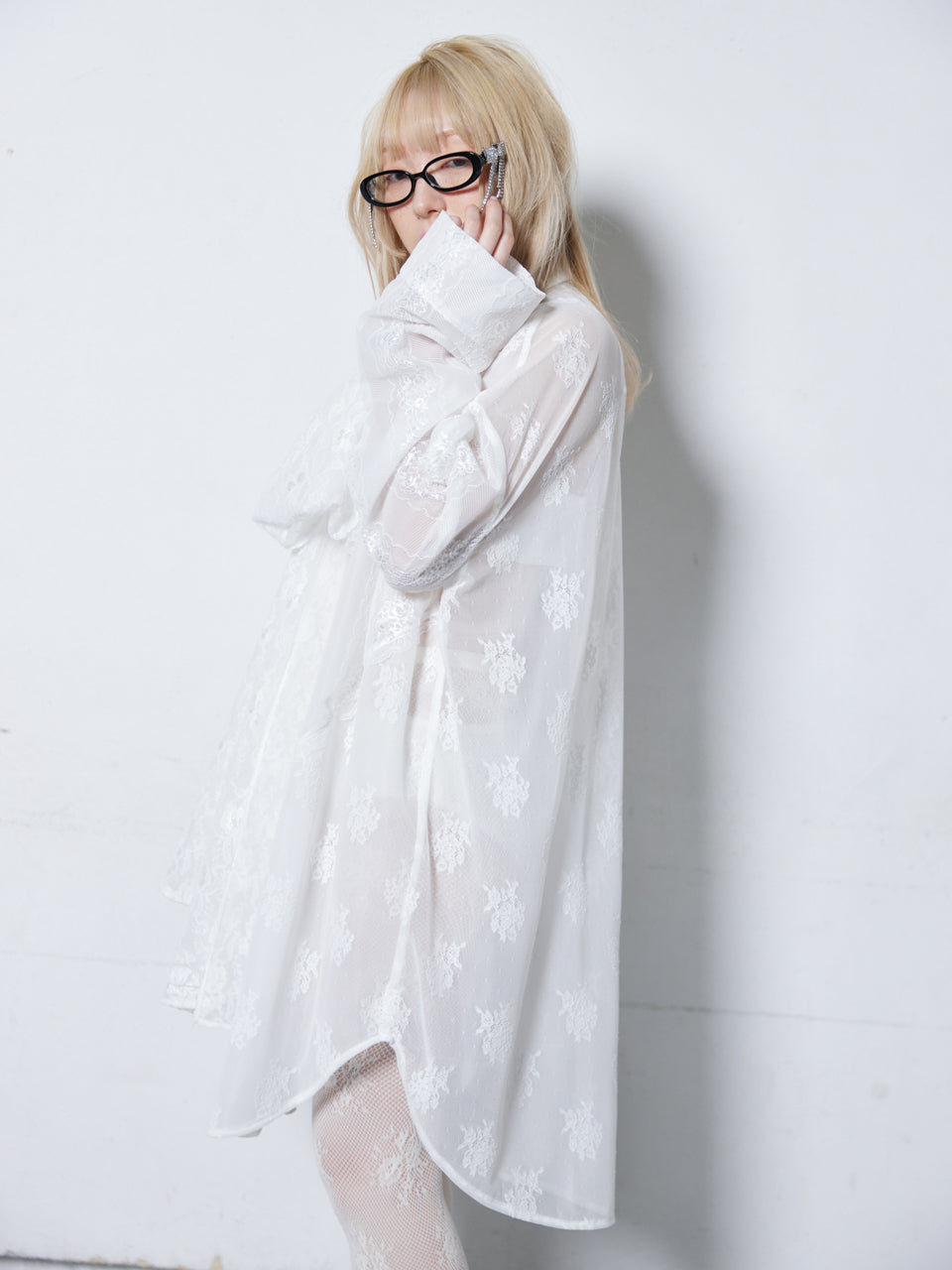 Too Big Ribbon Lace Shirt(White)