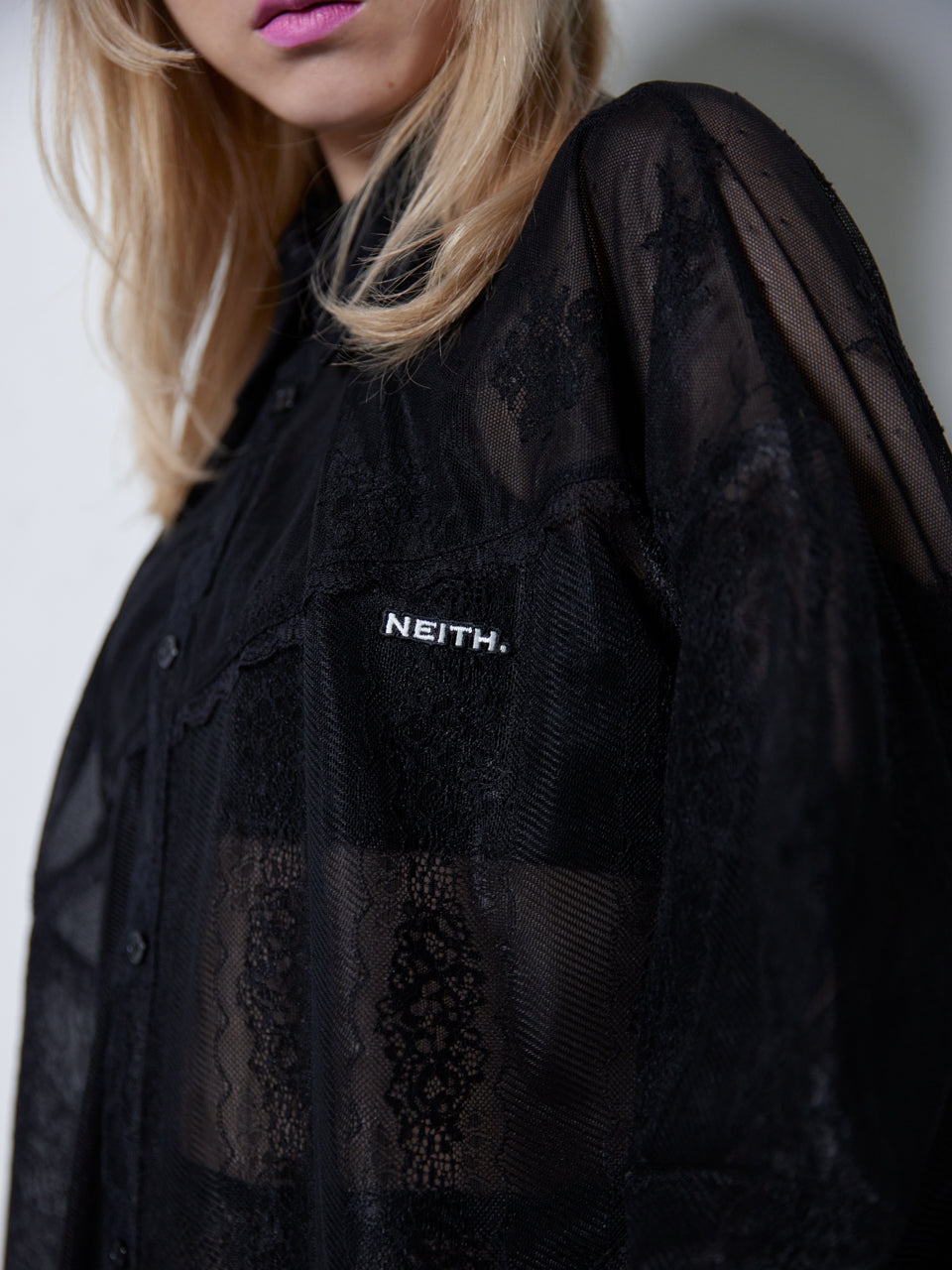 【Last1】Too Big Ribbon Lace Shirt(Black)