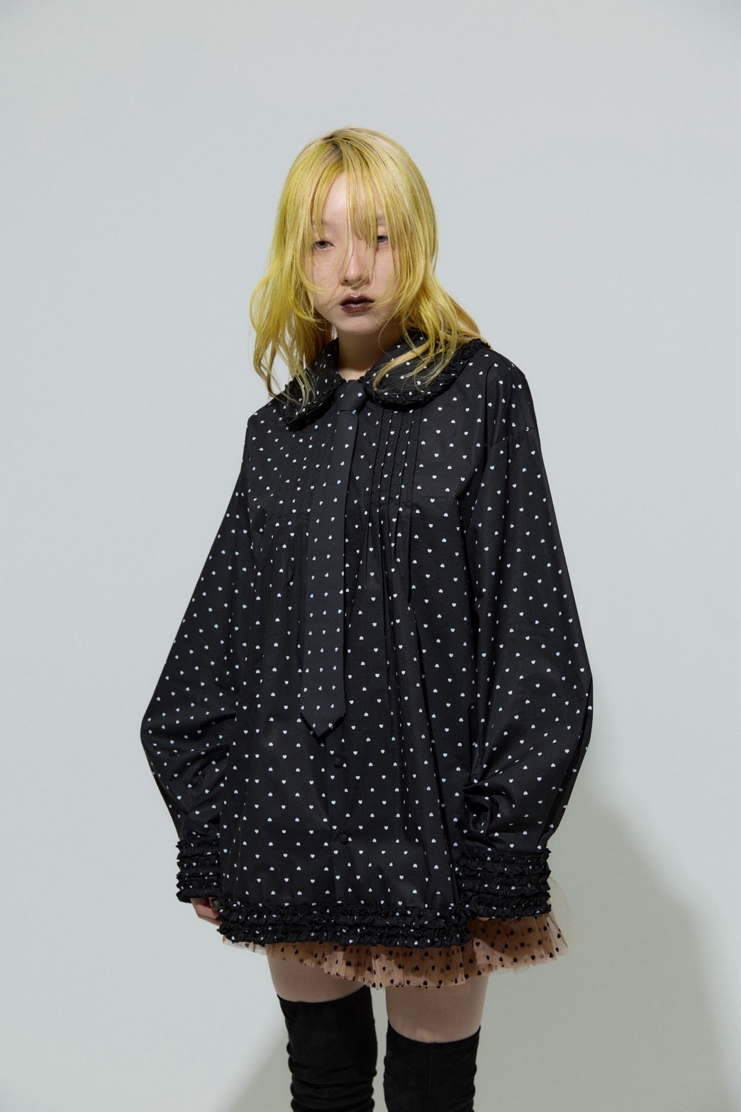 Love Dot Frill Shirt(Black)