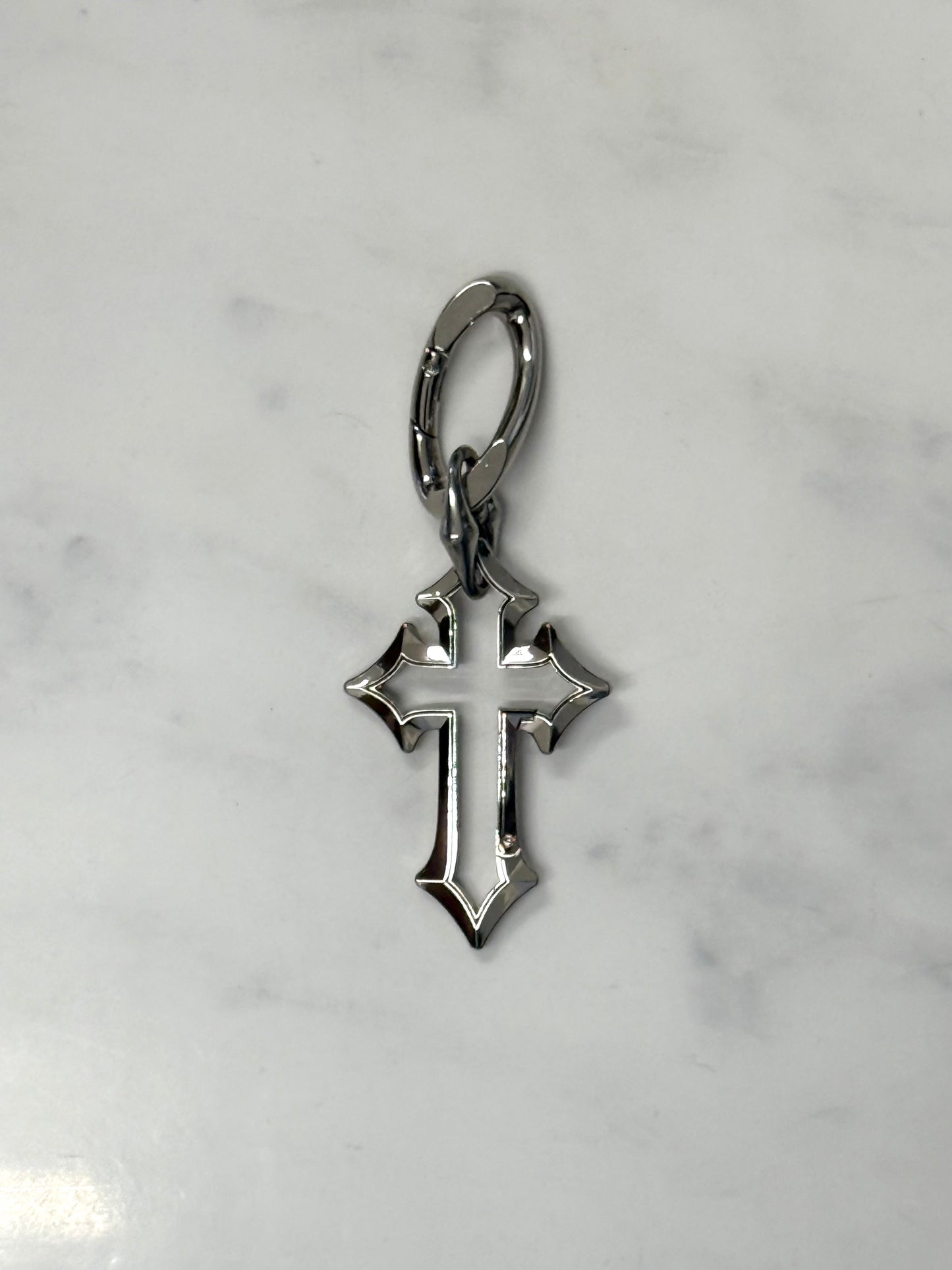 【8月末】Gothic Cross Carabiner