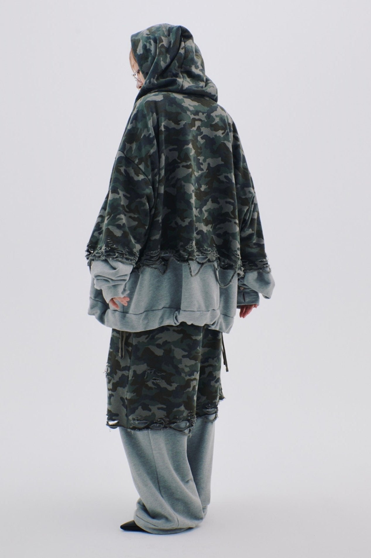 Layered Crush Sweat Pants(Camo×Gray)