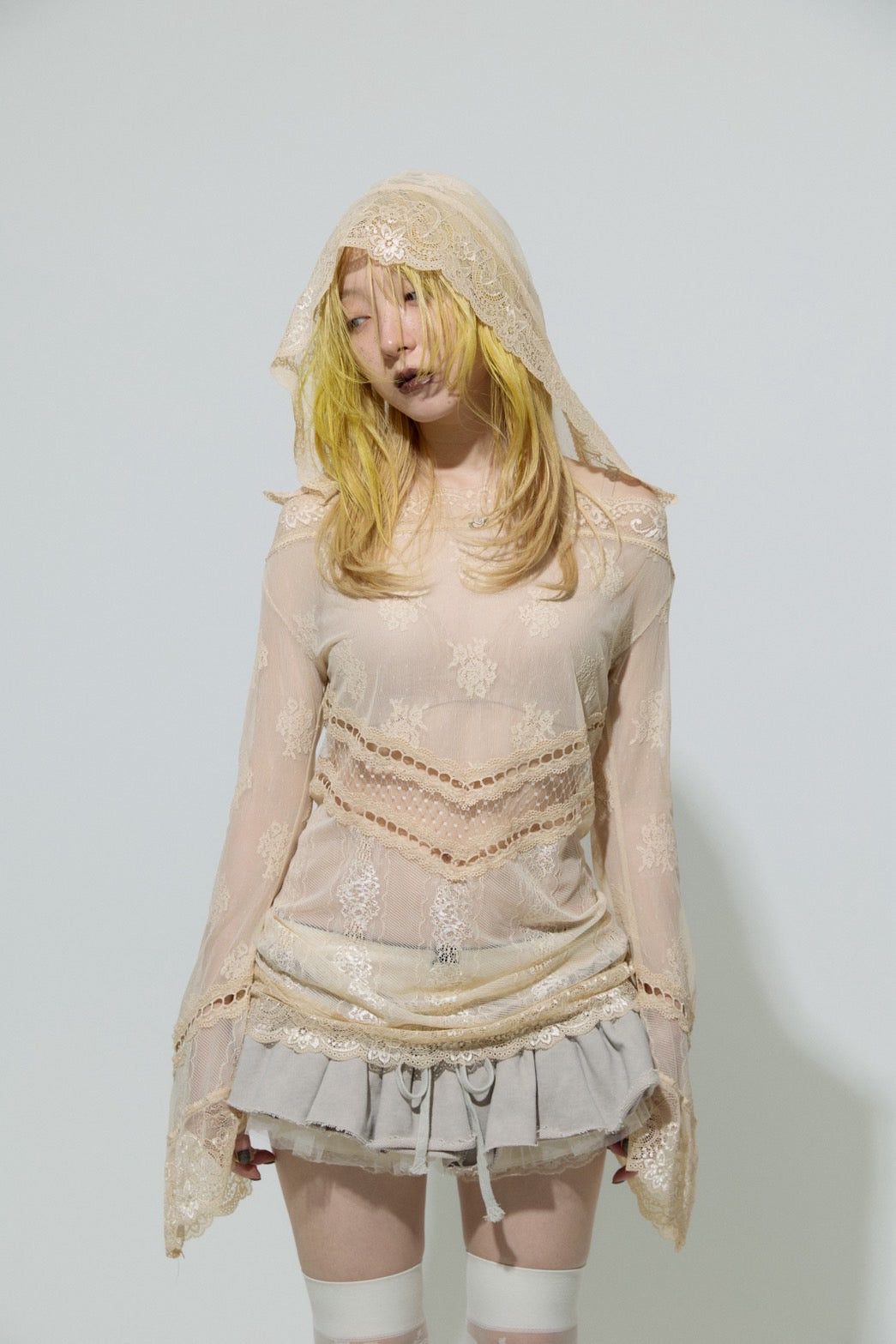 Veil off-shoulder Dress(Beige)