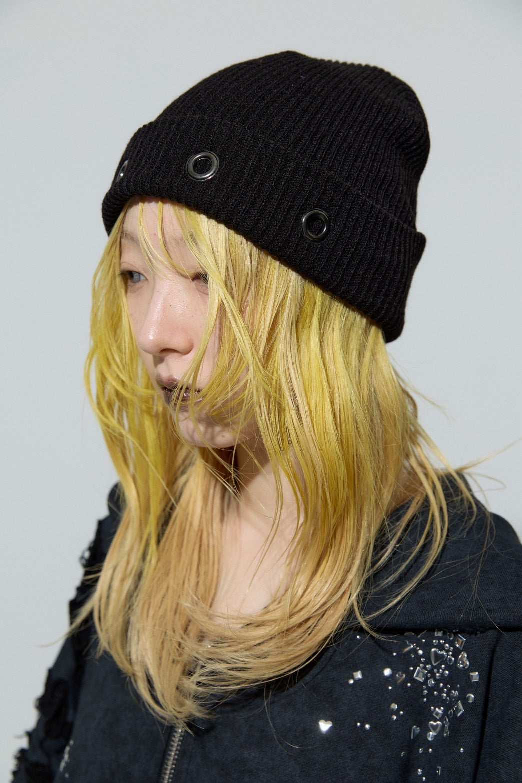 Eyelet Beanie(Black)
