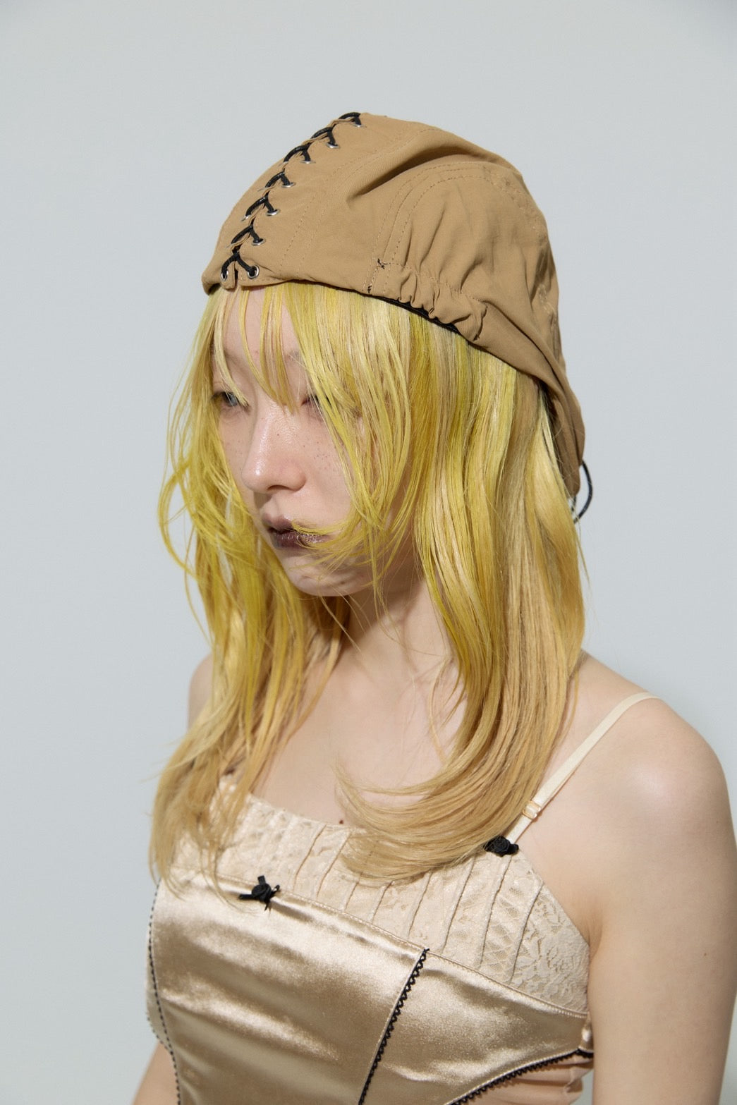 Lace-up Flat Cap(Beige)