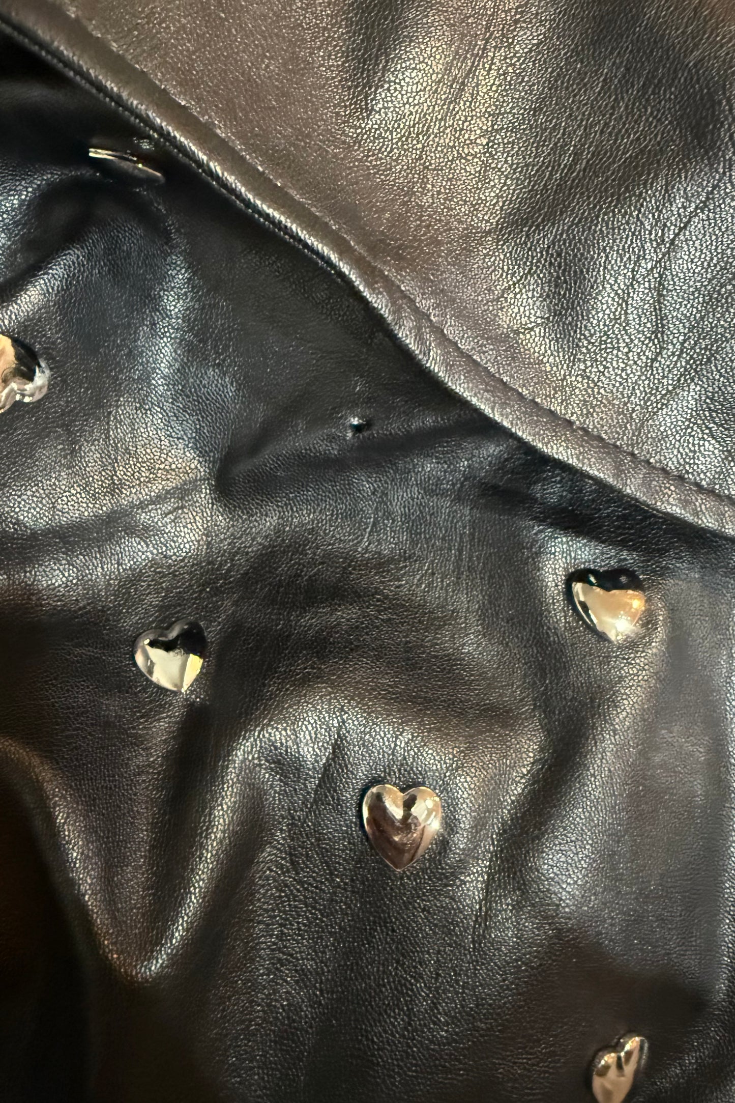 #102【スタッズ一部欠け】