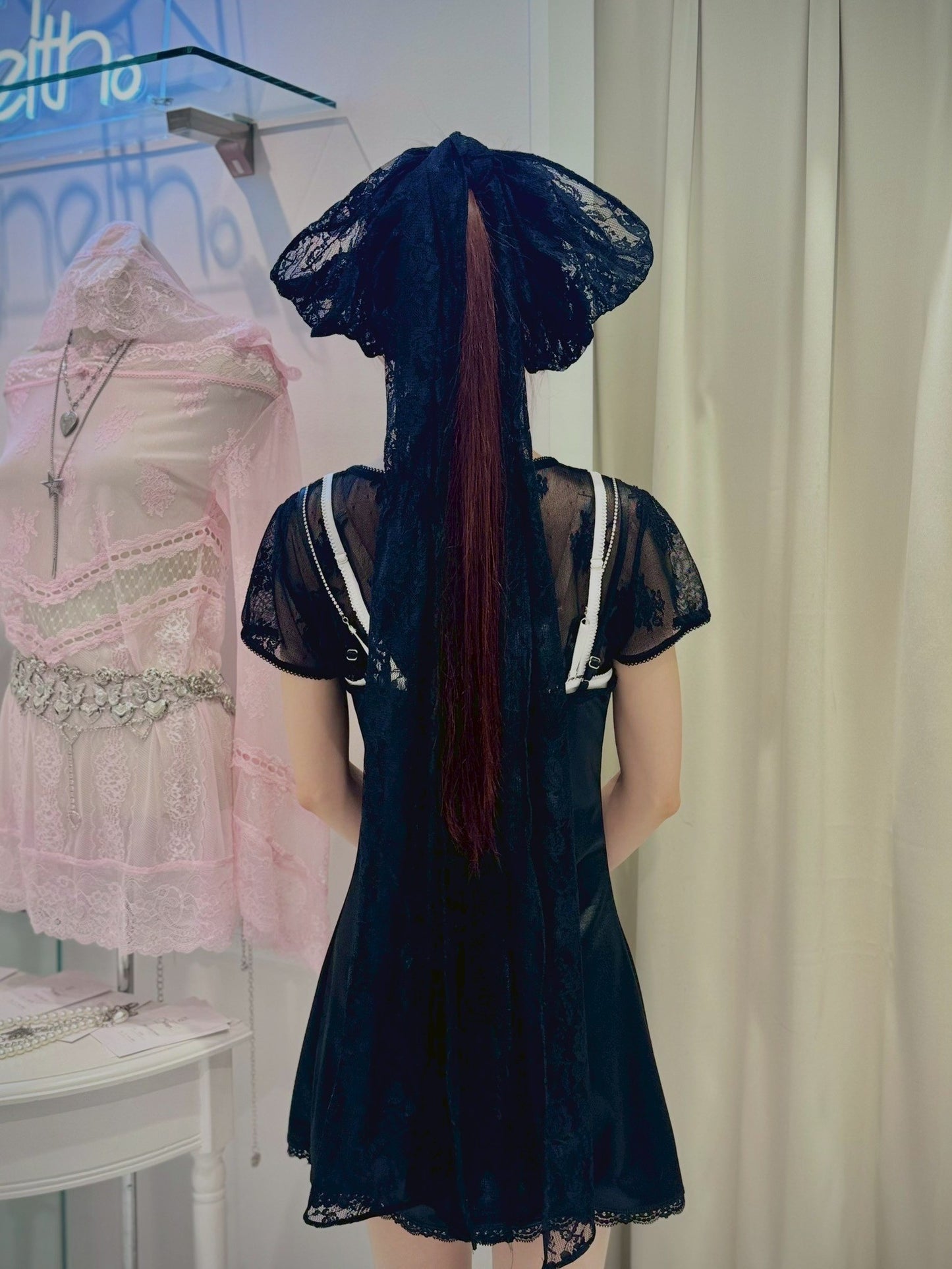【Last1】Too Big Ribbon Lace Shirt(Black)