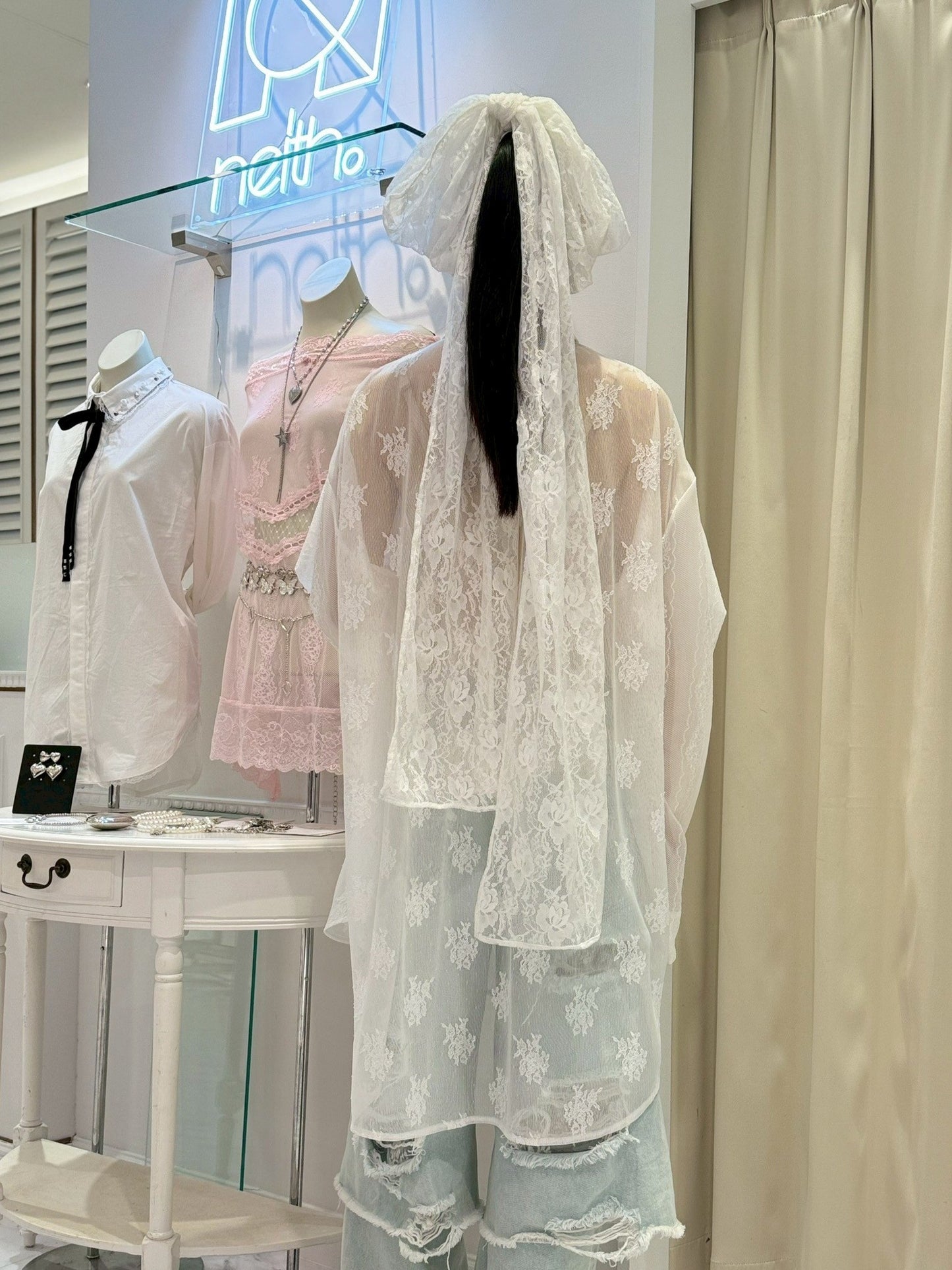 Too Big Ribbon Lace Shirt(White)