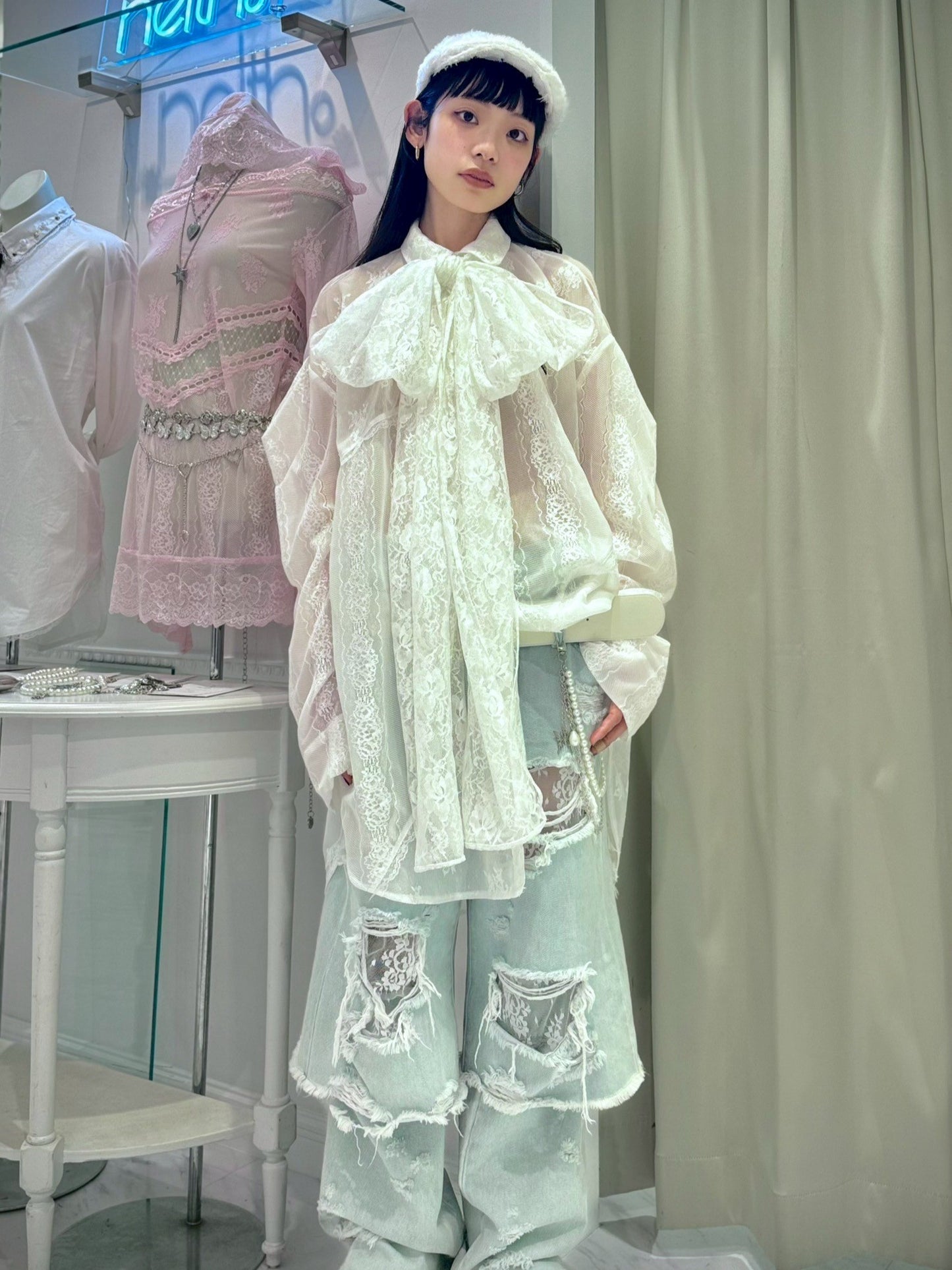 Too Big Ribbon Lace Shirt(White)