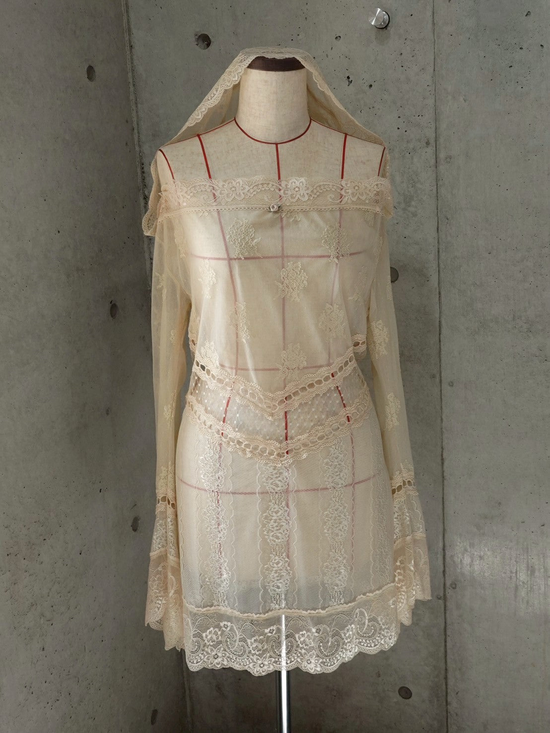 Veil off-shoulder Dress(Beige)
