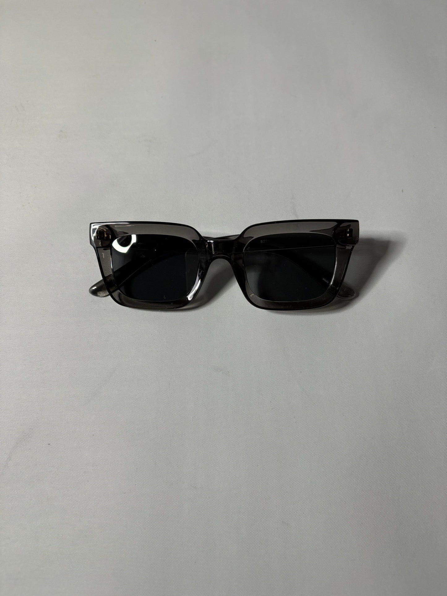 【Last1】Armed Cell Shades(Gray)