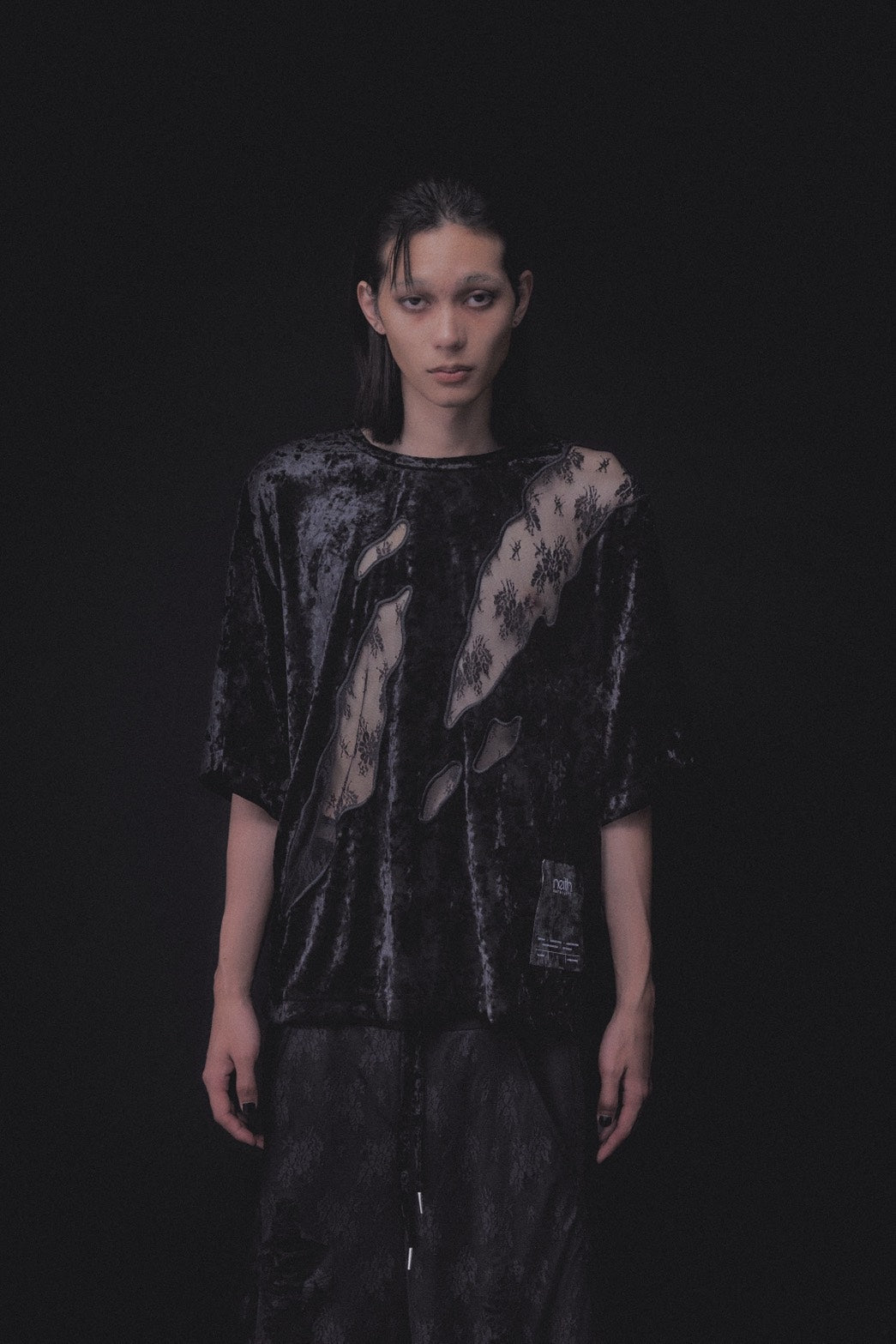 【10月中旬】Lace Crush Velours T(Black)