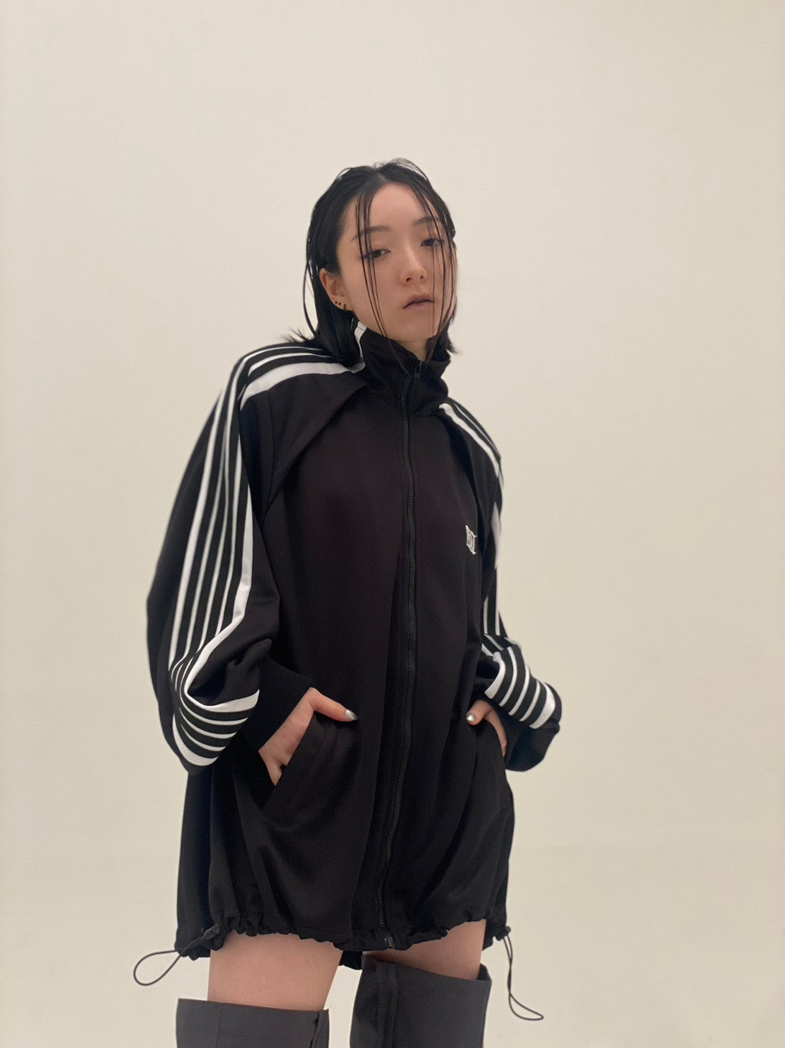 Angled Shape Truck Jacket (Black)