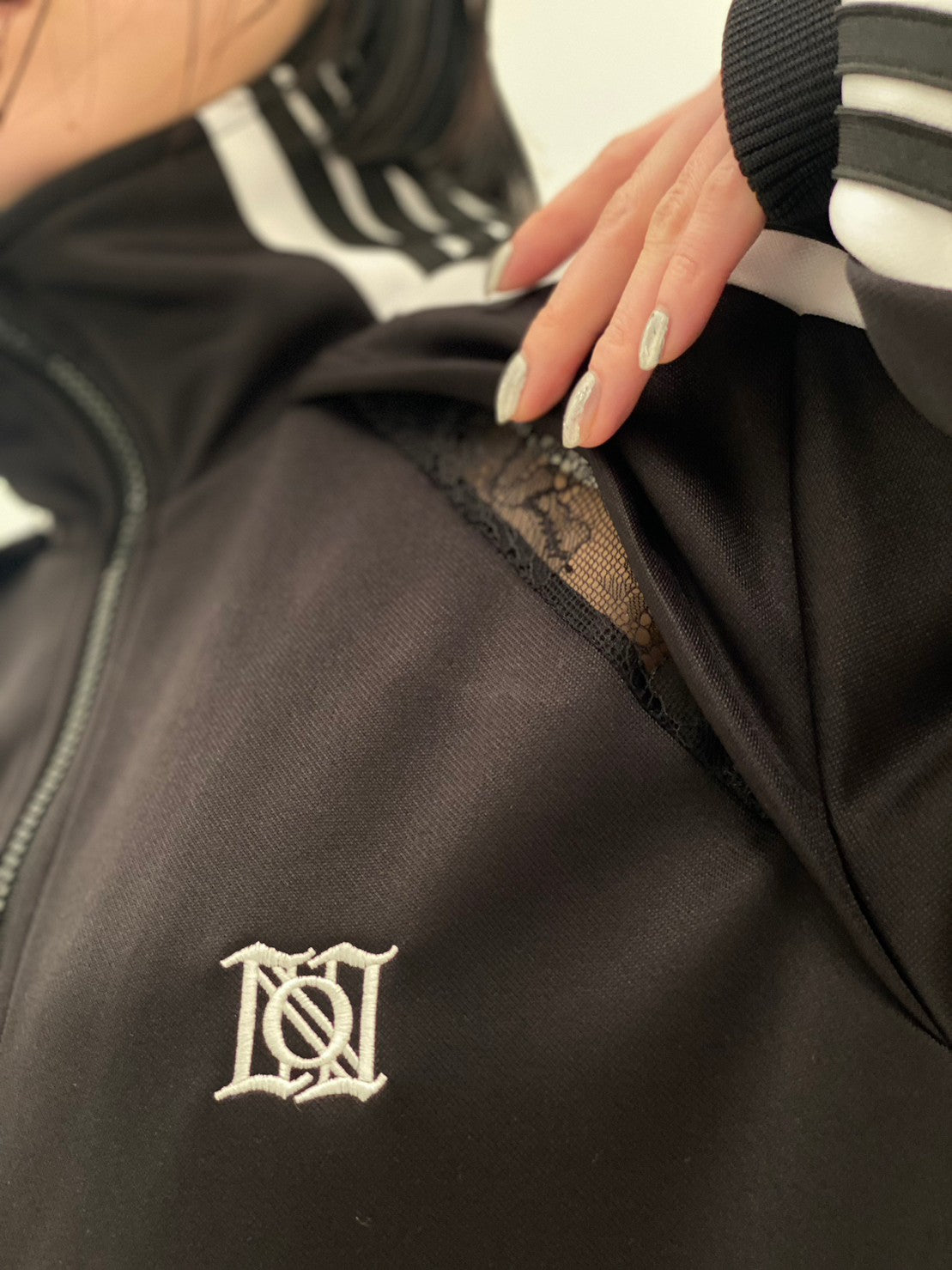 Angled Shape Truck Jacket (Black)