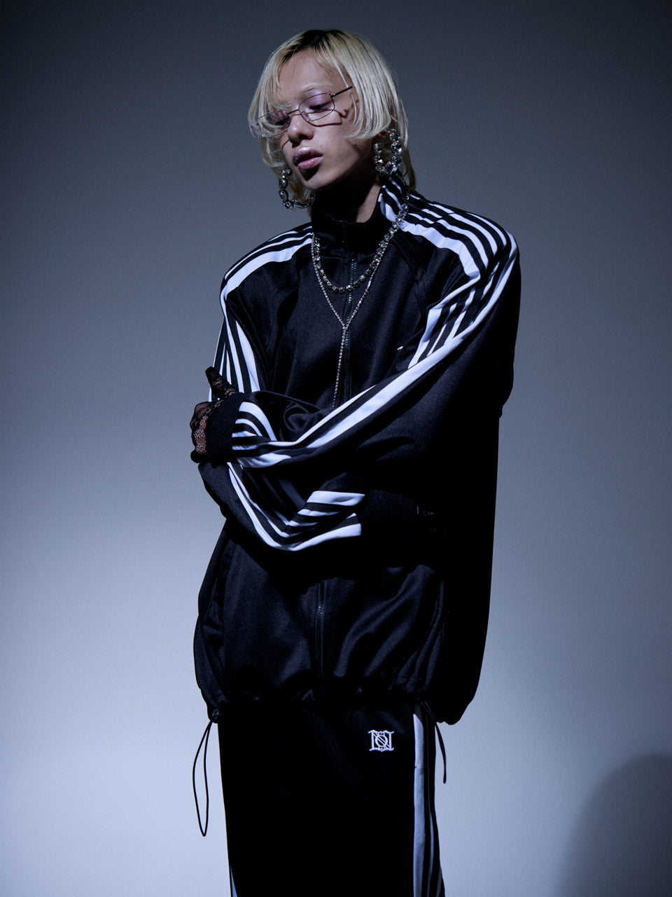 Angled Shape Track Jacket(Black)