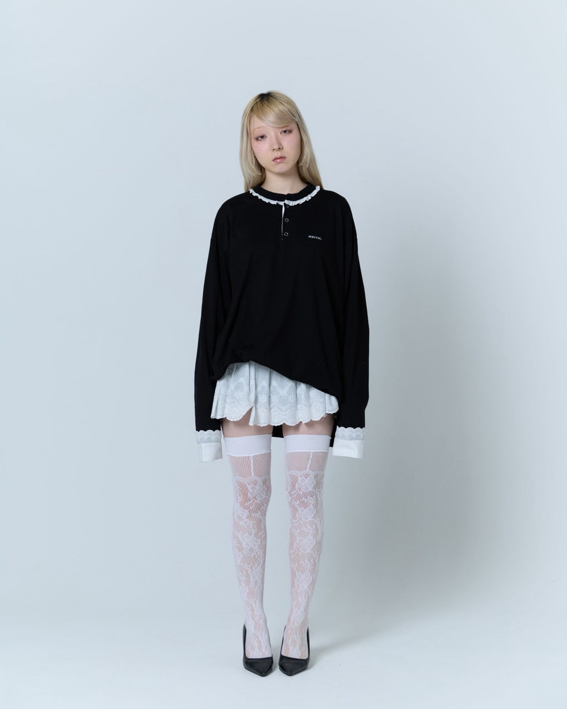 【Last2】Henley Neck Lace Top (White×Black)