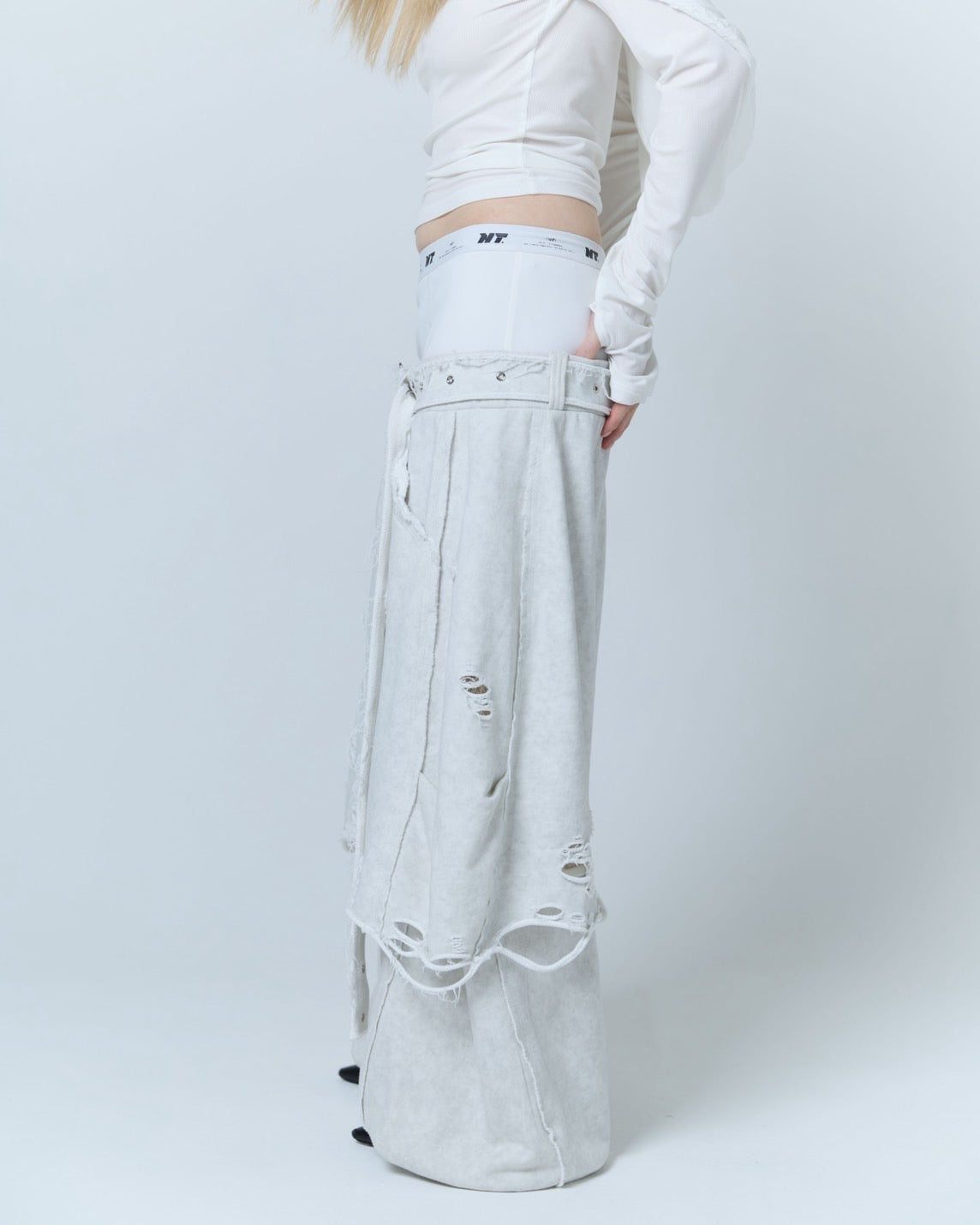 Boxer Destroyed Sweat Pants (Powder Gray)