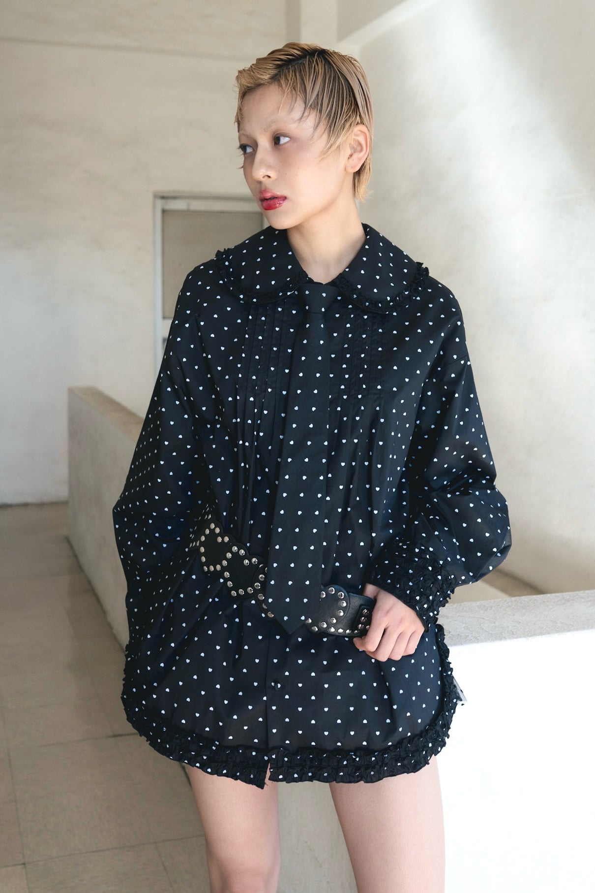 Love Dot Frill Shirt(Black)