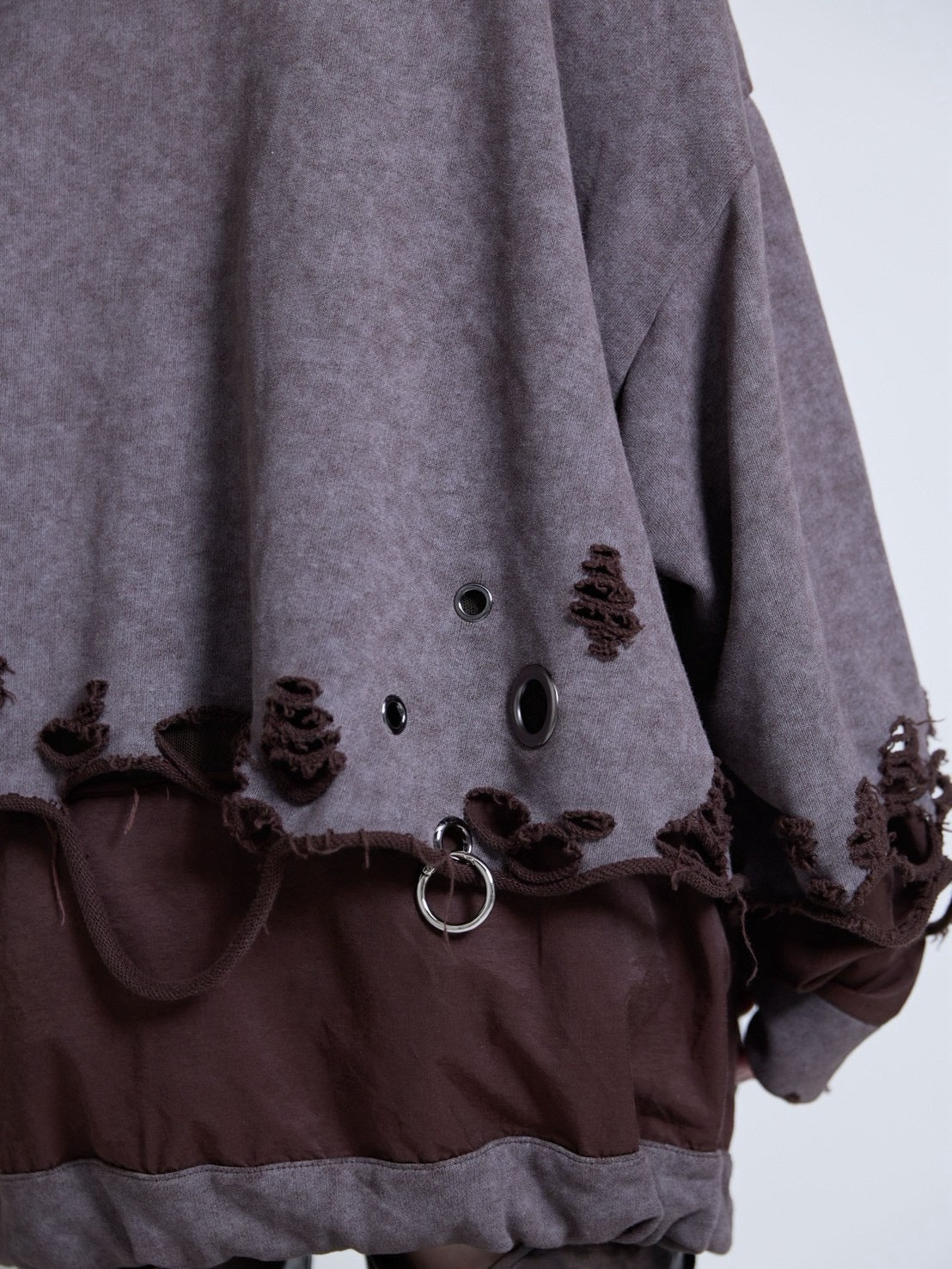 【9月下旬】Carabiner Hoodie(Brown)