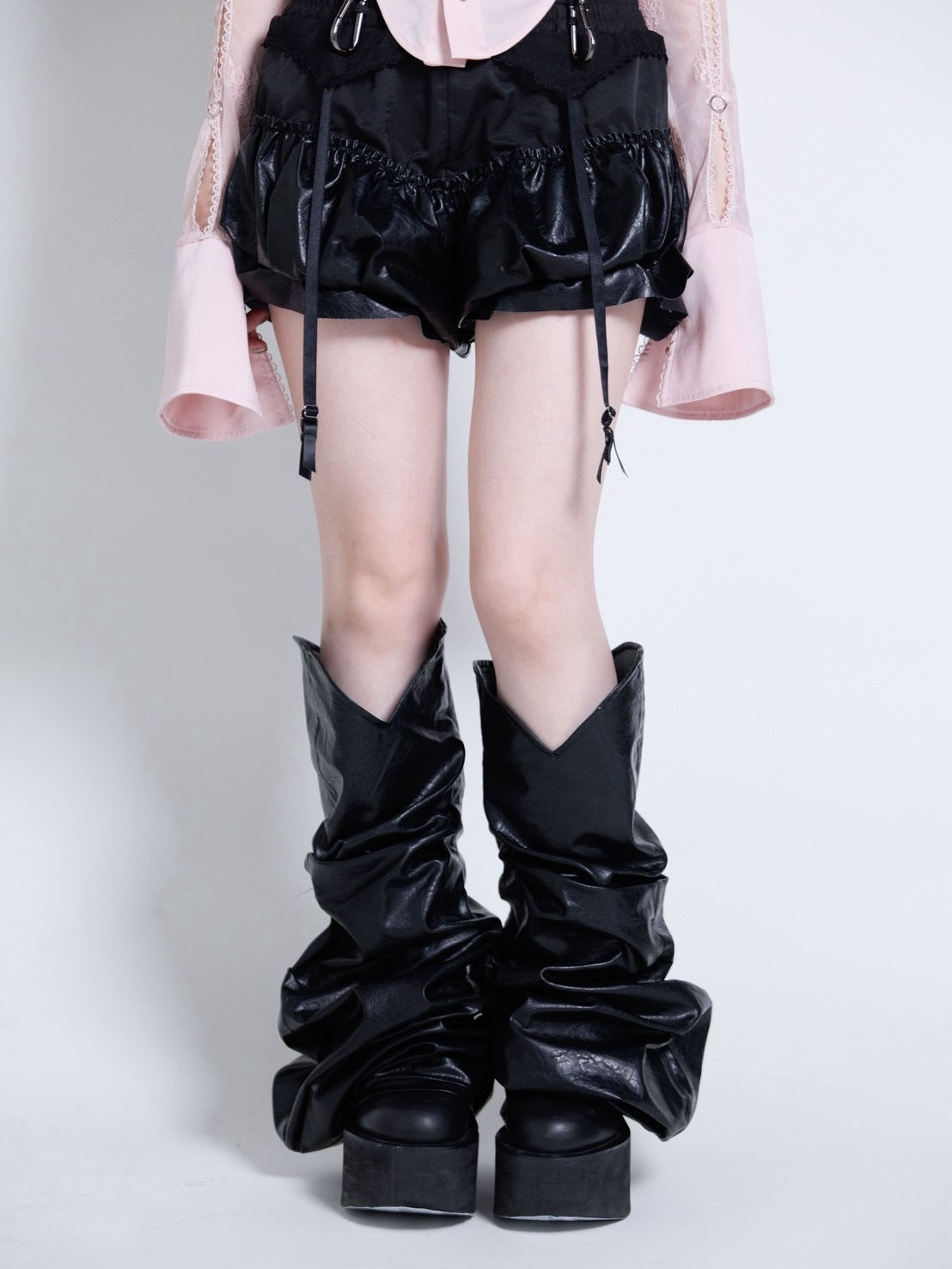 Curve Leather Leg Cover(Black)