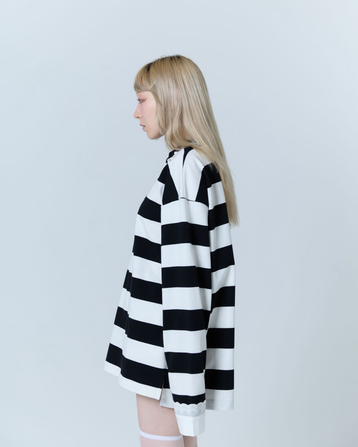 【Last2】Henley Neck Lace Top (White×Black)