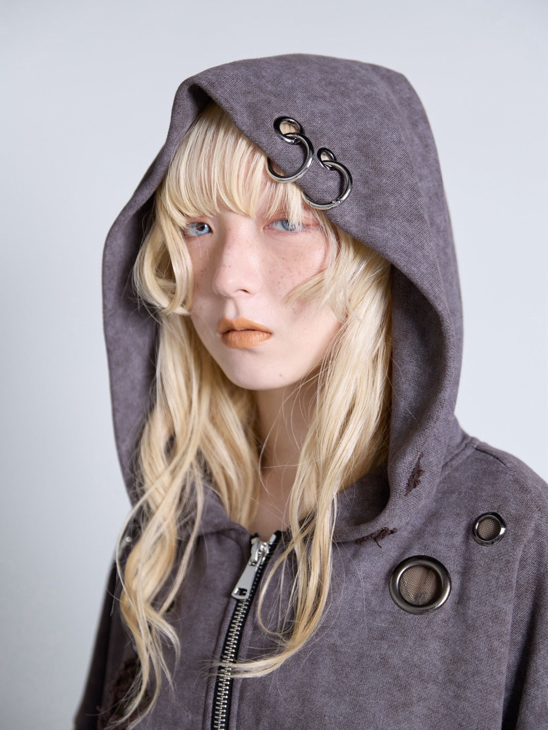 【9月下旬】Carabiner Hoodie(Brown)