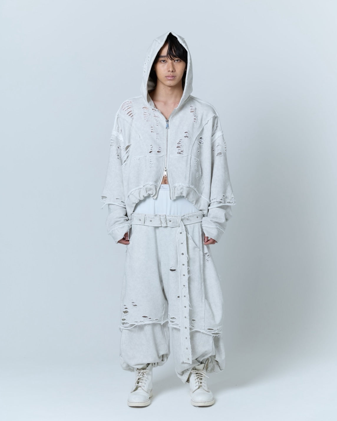 Boxer Destroyed Sweat Pants (Powder Gray)