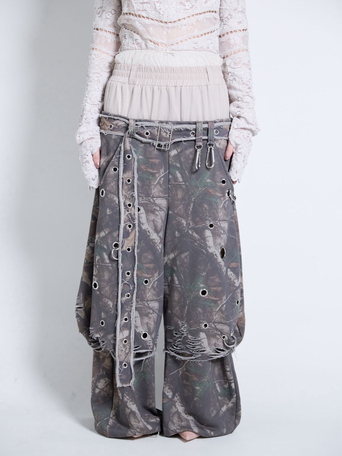 【9月下旬】Carabiner Sweat Pants(Tree) ＜店頭予約＞