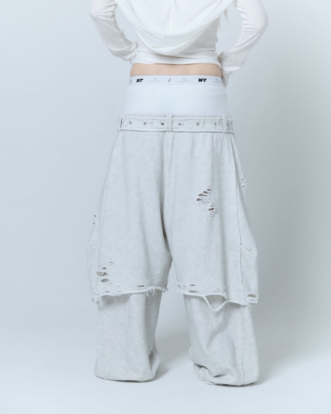 Boxer Destroyed Sweat Pants (Powder Gray)