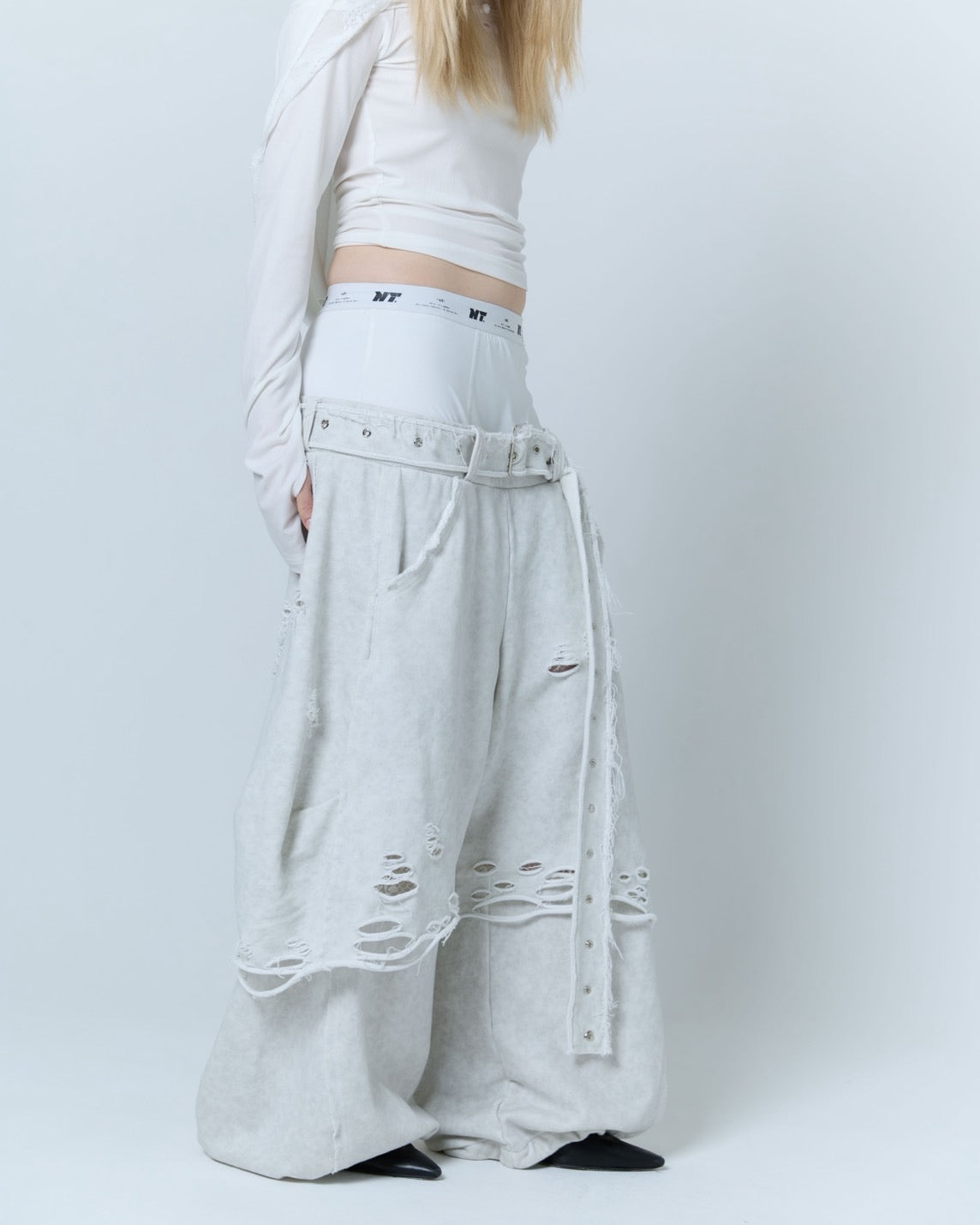Boxer Destroyed Sweat Pants (Powder Gray)