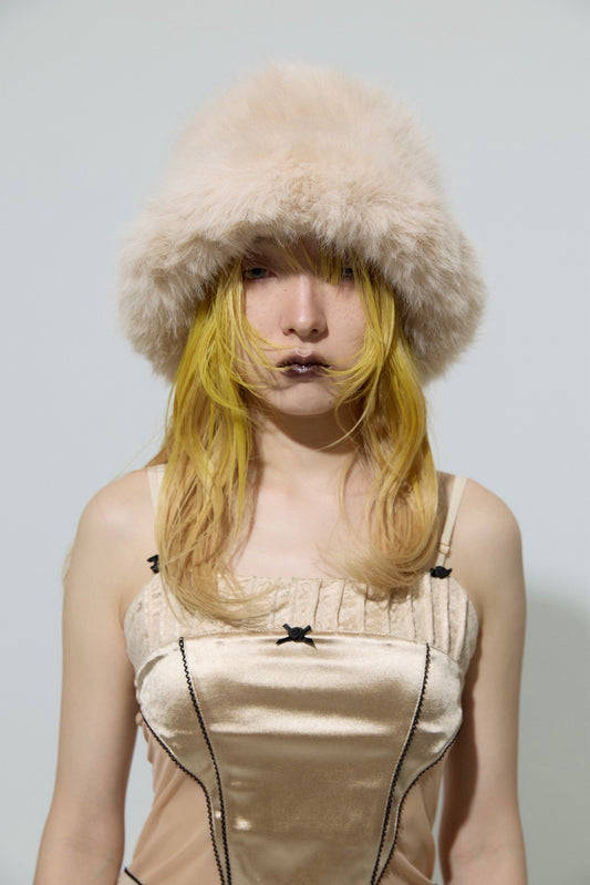 Extra Fur Bucket(Beige)