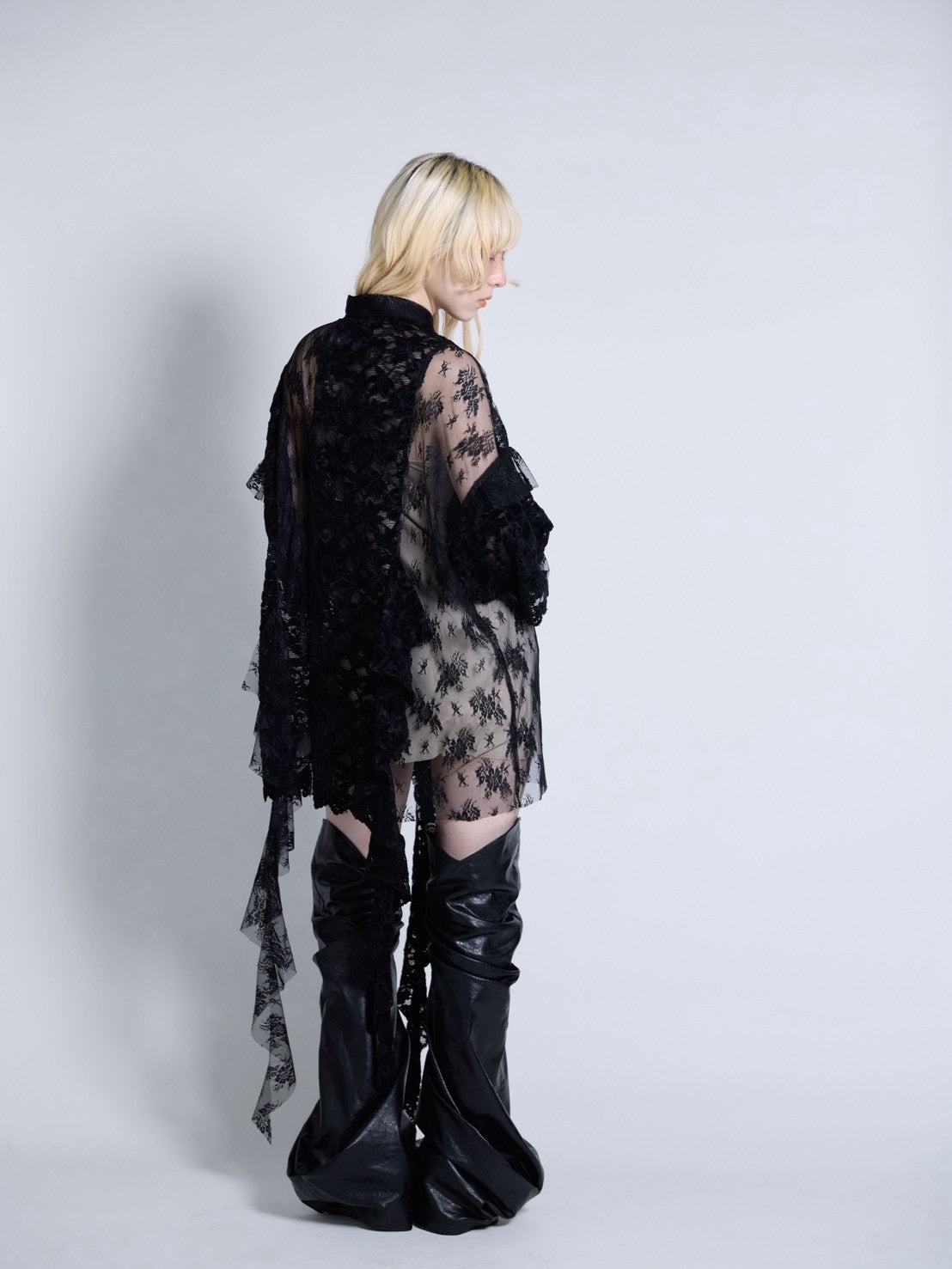 Flocky Lace Ruffle Shirts (Black)