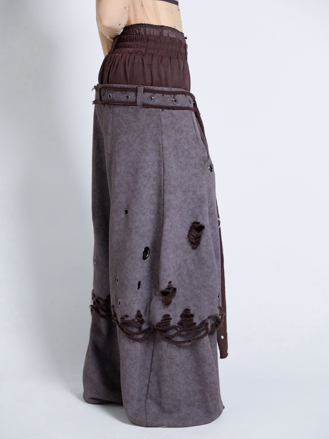 【9月下旬】Carabiner Sweat Pants(Brown) ＜店頭予約＞