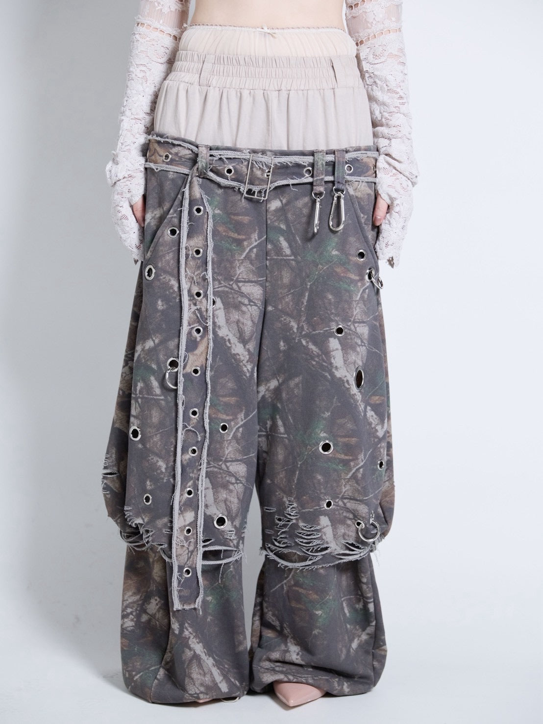 【9月下旬】Carabiner Sweat Pants(Tree) ＜店頭予約＞
