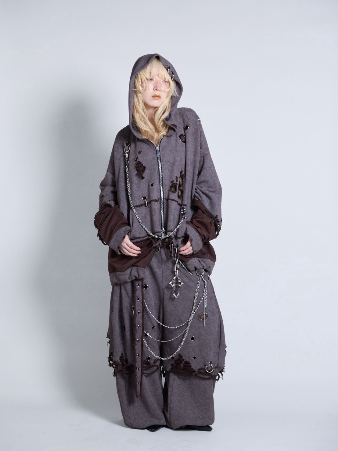 【9月下旬】Carabiner Sweat Pants(Brown) ＜店頭予約＞
