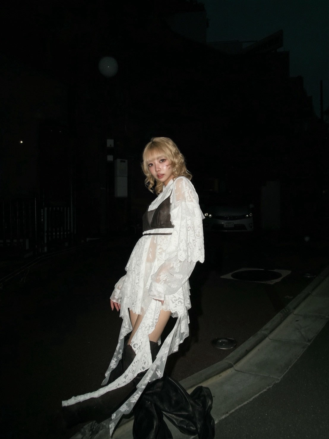 Flocky Lace Ruffle Shirts (Ivory)