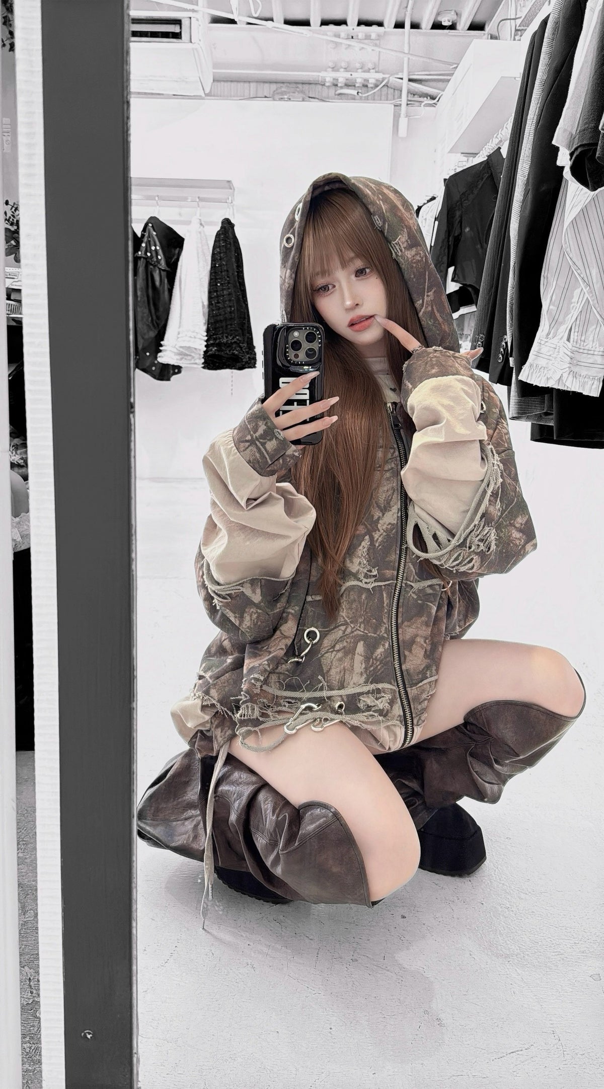 【10月初旬】Carabiner Hoodie(Tree)