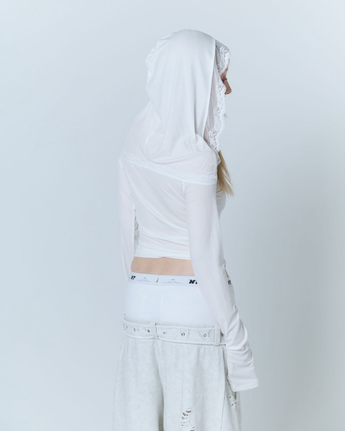 Veil Off-shoulder Top (White)
