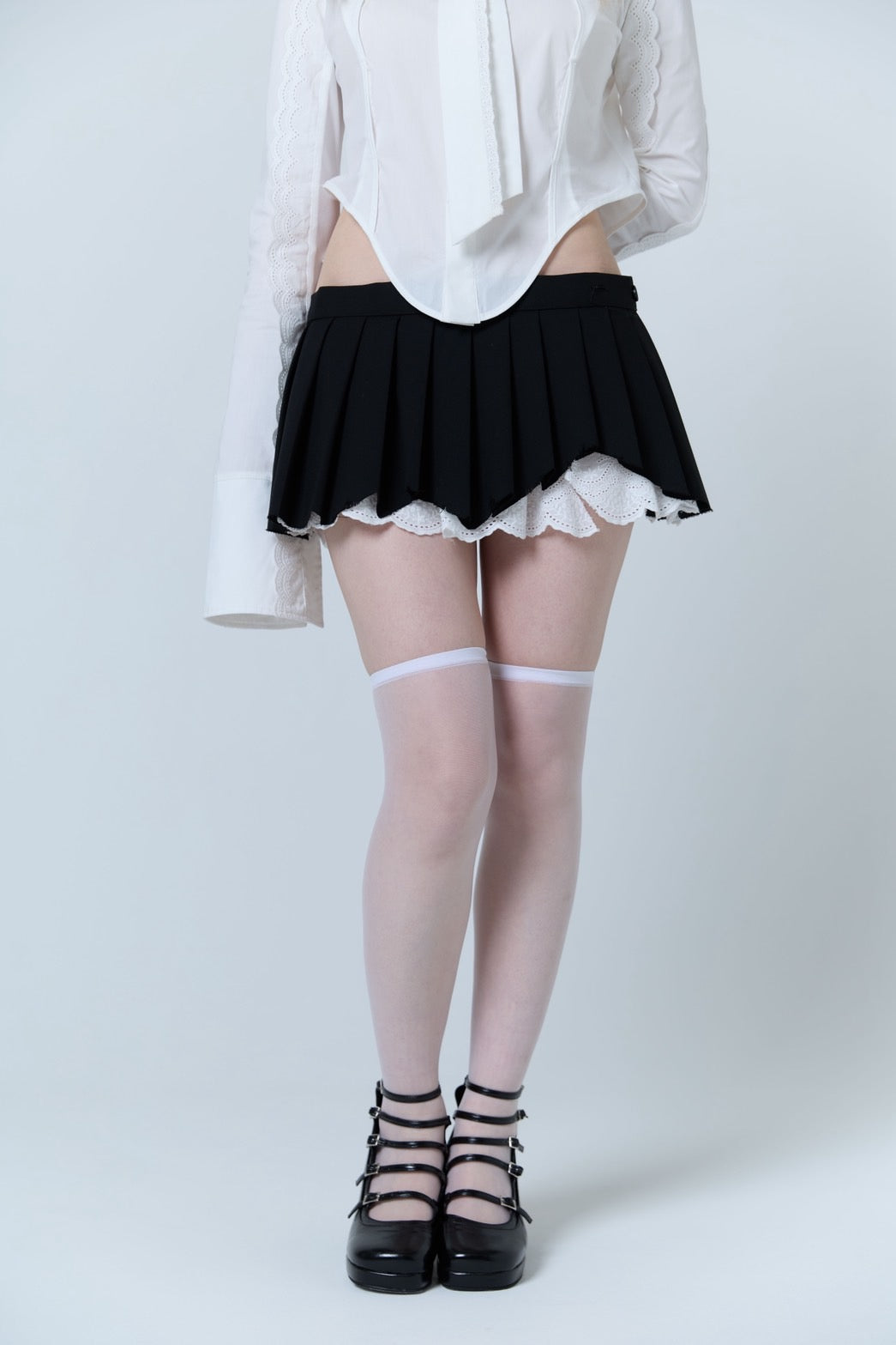 【5月中旬】Destroyed Micro Mini Skirt (Black)