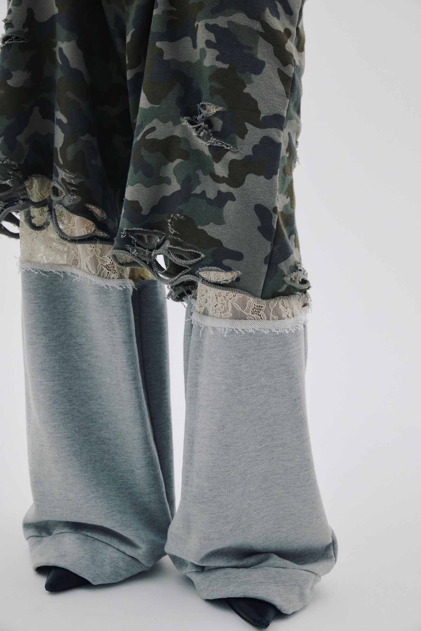 Layered Crush Sweat Pants(Camo×Gray)